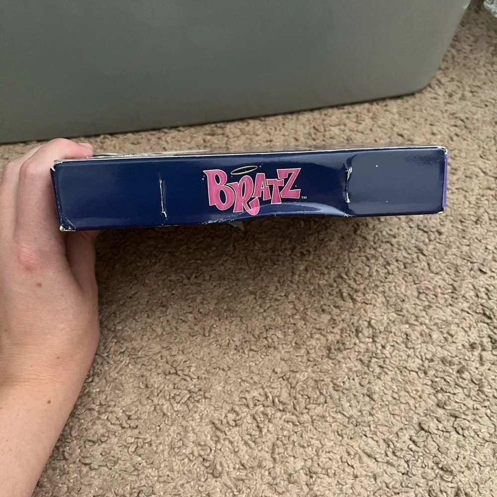 Bratz Secret Crush Fashion Pack Dana